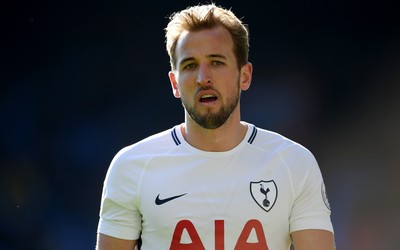 悦盈体育独家-内马尔与梅西聊天说笑