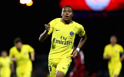 悦盈体育独家-南非队前锋进球后跳芭蕾庆祝