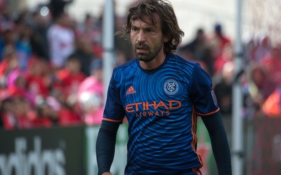 悦盈体育热评-金玟哉这防守稳定性冠绝德甲